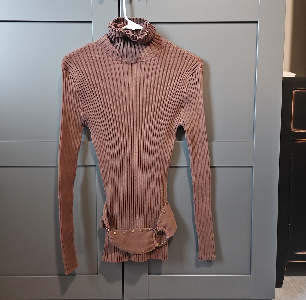 Tracy M Ribbed Turtleneck Sweater with Detachable Belt Pouch - Mauve Brown